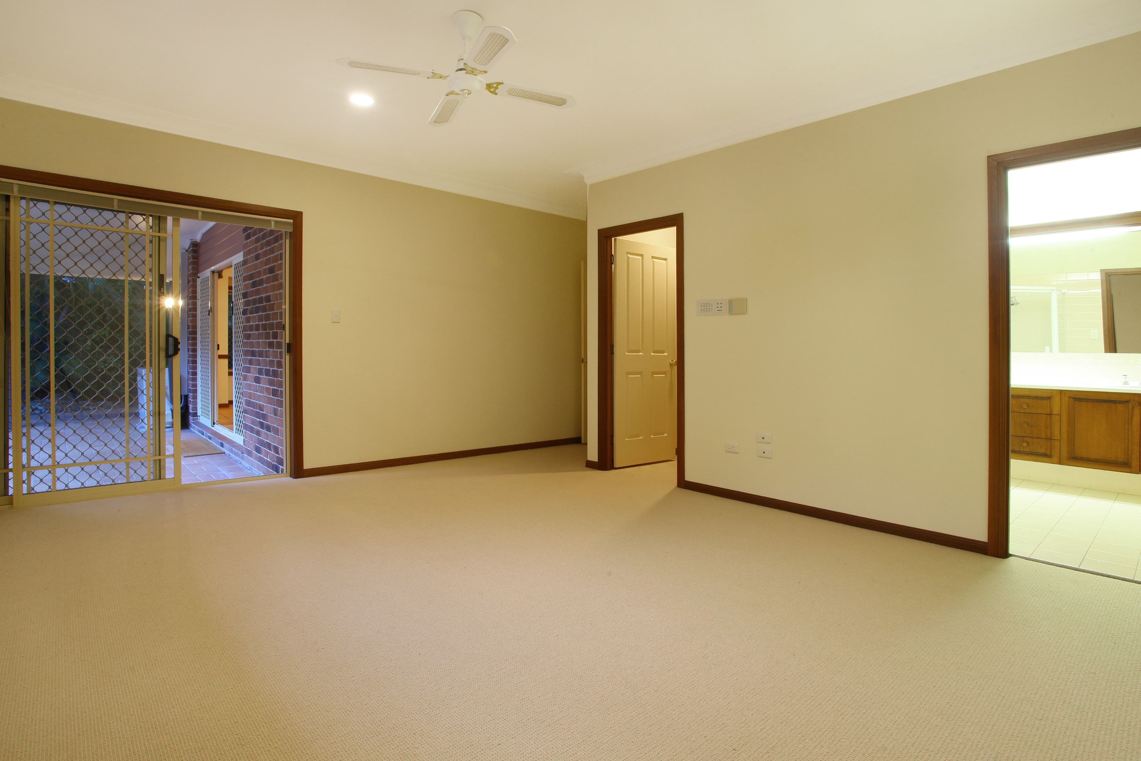 20 Collingwood Avenue, Robina QLD 4226, Robina - Thumbnail 8