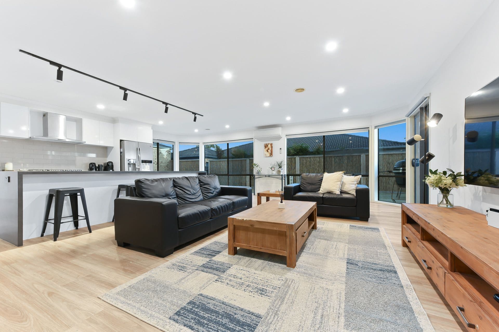 13 Mornington Grove, Berwick VIC 3806, Berwick - Thumbnail 2