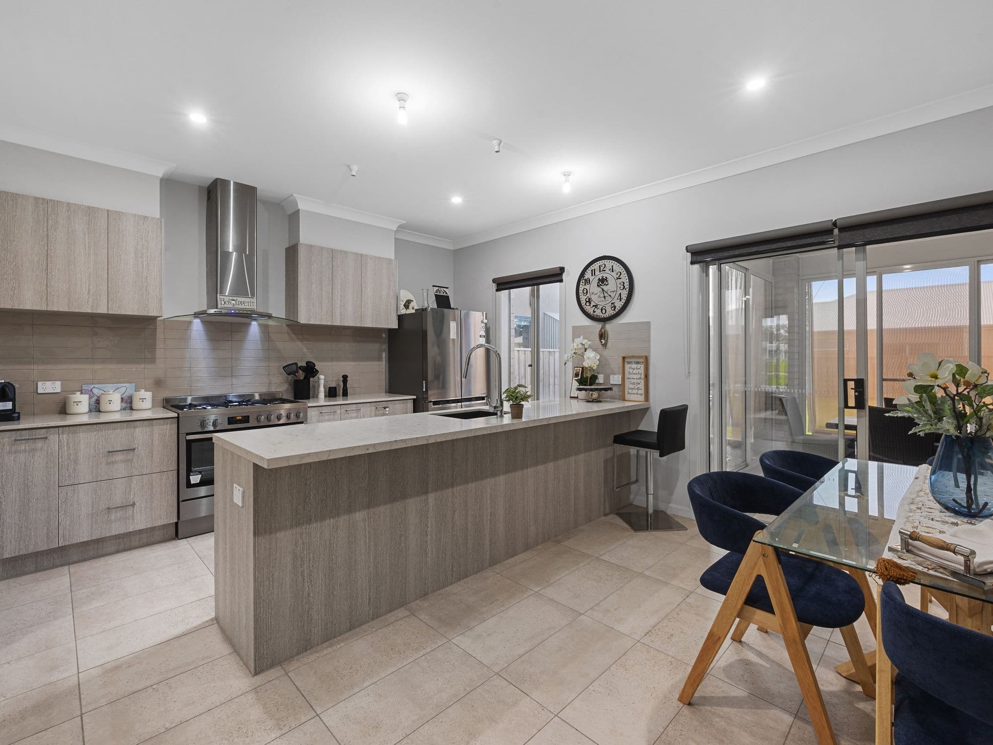 18 Kembla Road, Cowes VIC 3922, Cowes - Thumbnail 2