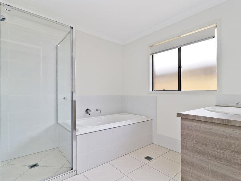 21 Almandin Street, Logan Reserve QLD 4133, Logan Reserve - Thumbnail 6