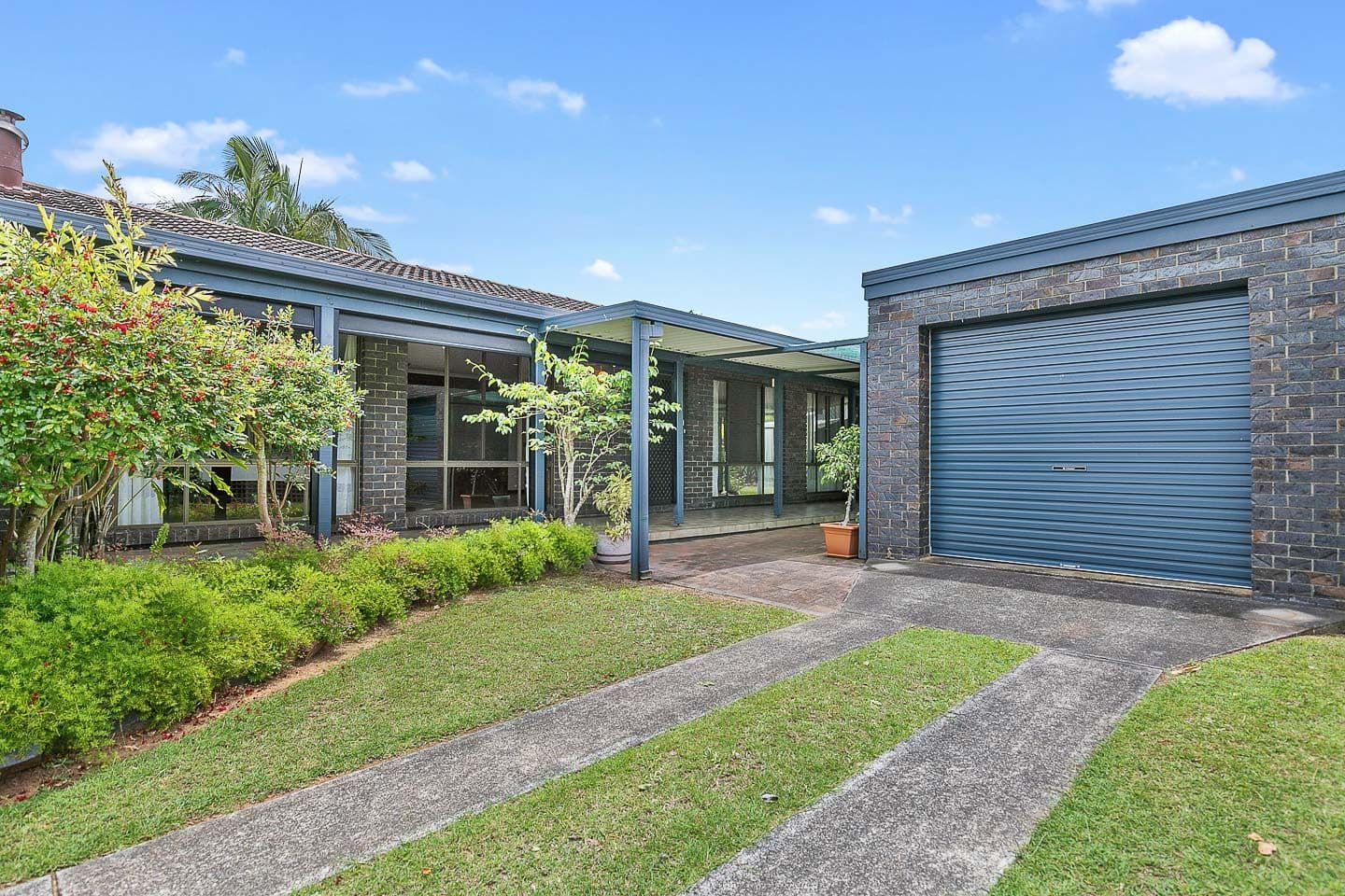 38 Corfield Street, Point Vernon QLD 4655, Point Vernon - Image 1