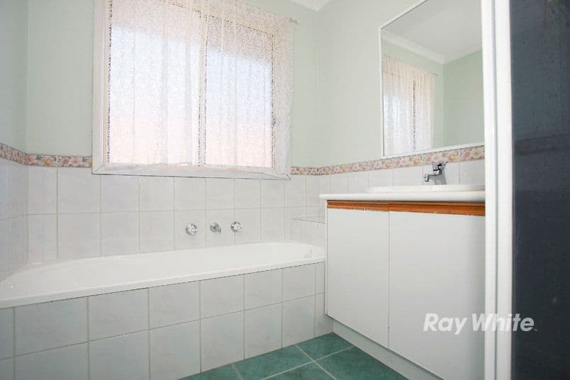 13 Treeby Court, SPRINGVALE SOUTH VIC 3172, Springvale South - Thumbnail 6