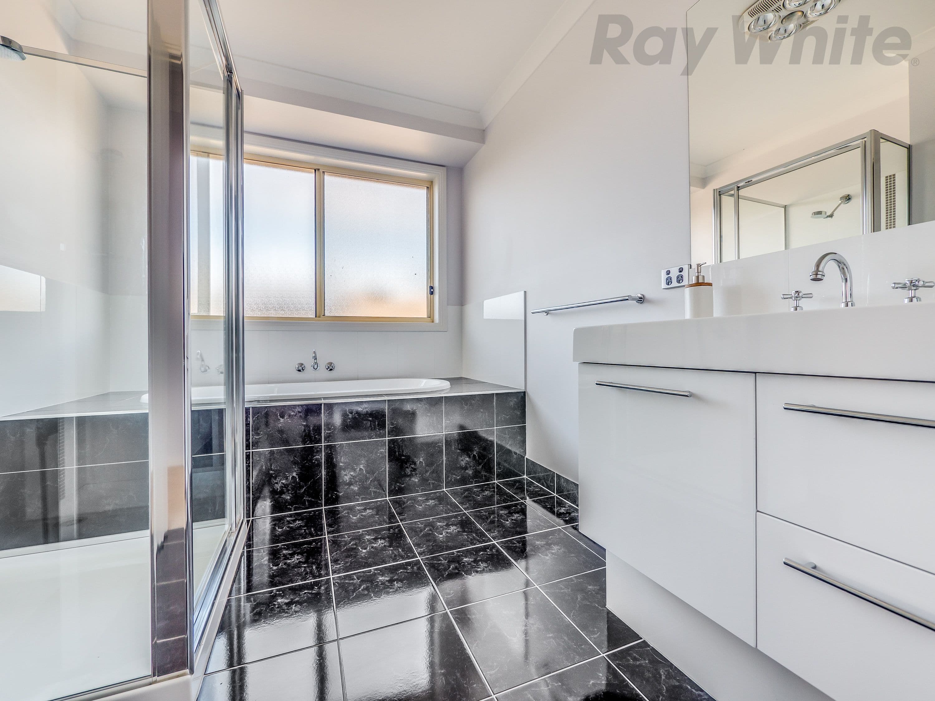 9 Riviera Drive, Old Beach TAS 7017, Old Beach - Thumbnail 5