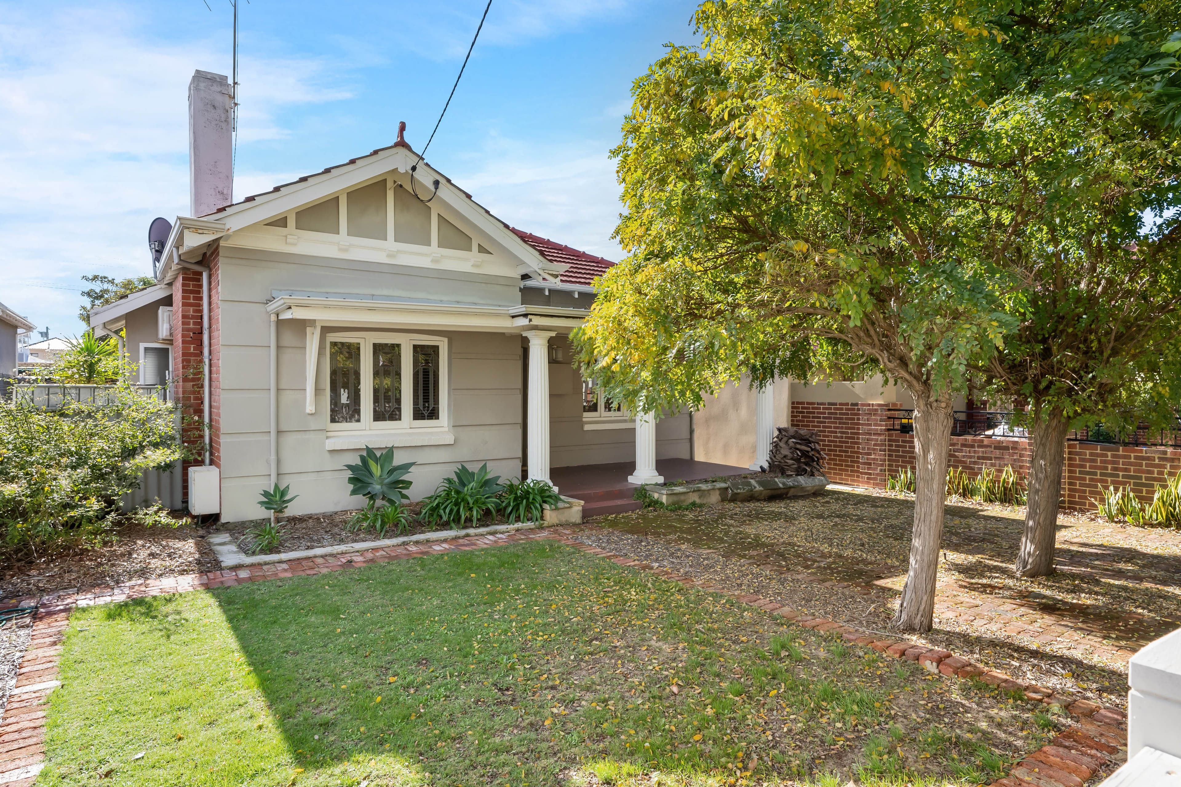 16 Bondi Street, Mount Hawthorn WA 6016, Mount Hawthorn - Thumbnail 2