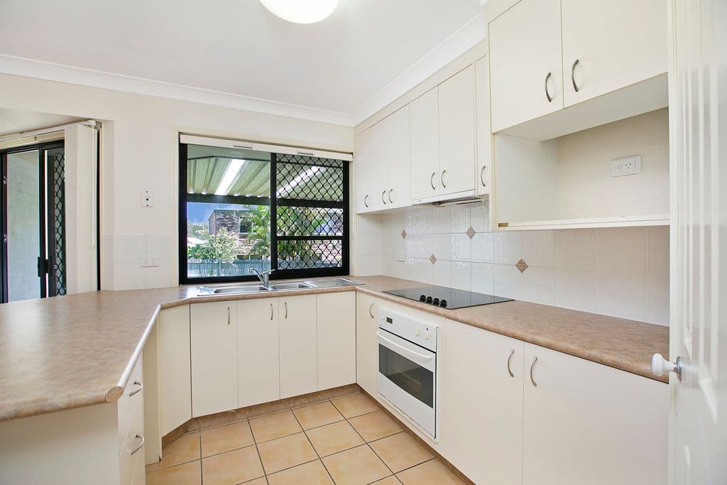 8 Almond Avenue, Birkdale QLD 4159, Birkdale - Thumbnail 7