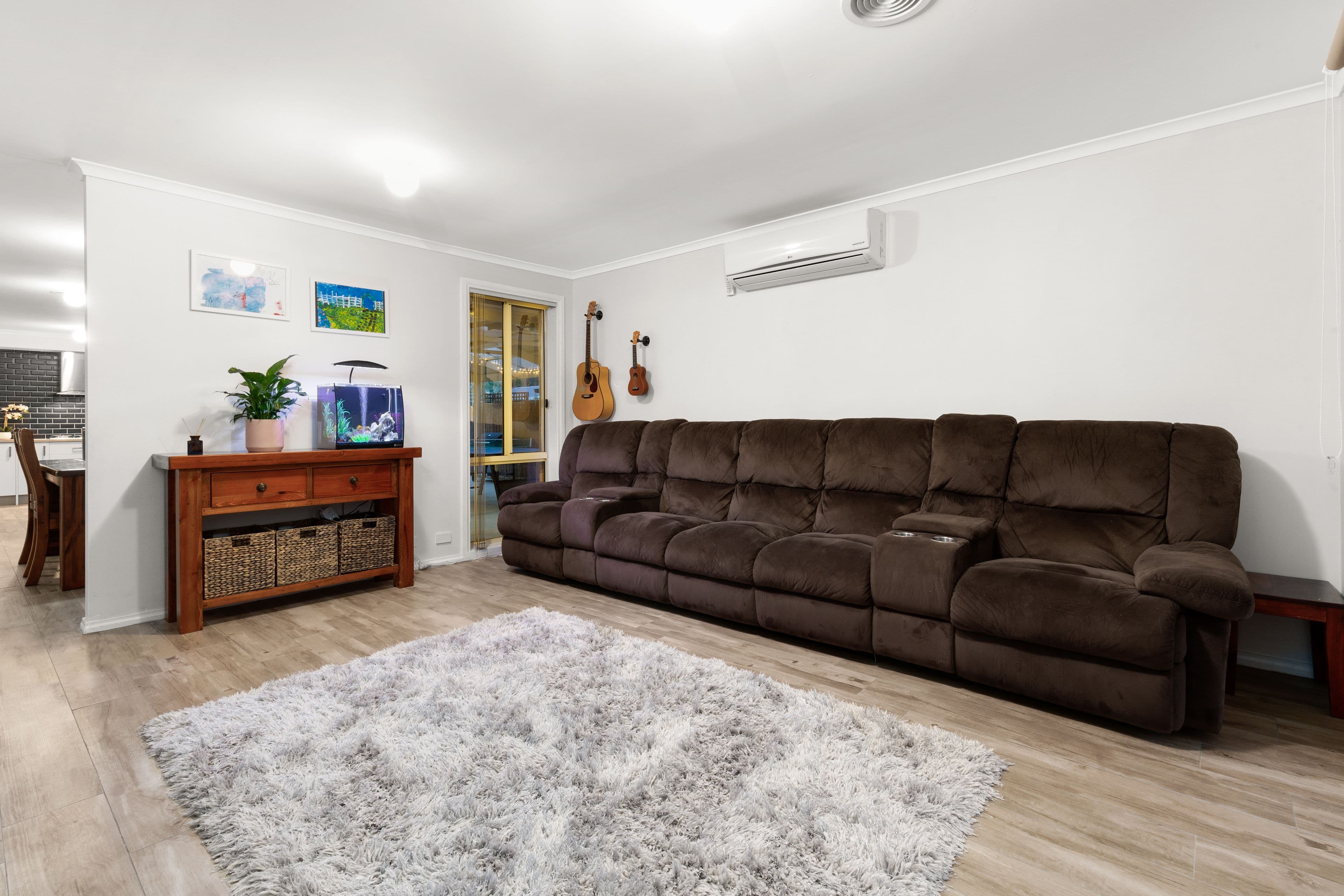 26 Darvell Court, Pakenham VIC 3810, Pakenham - Thumbnail 2