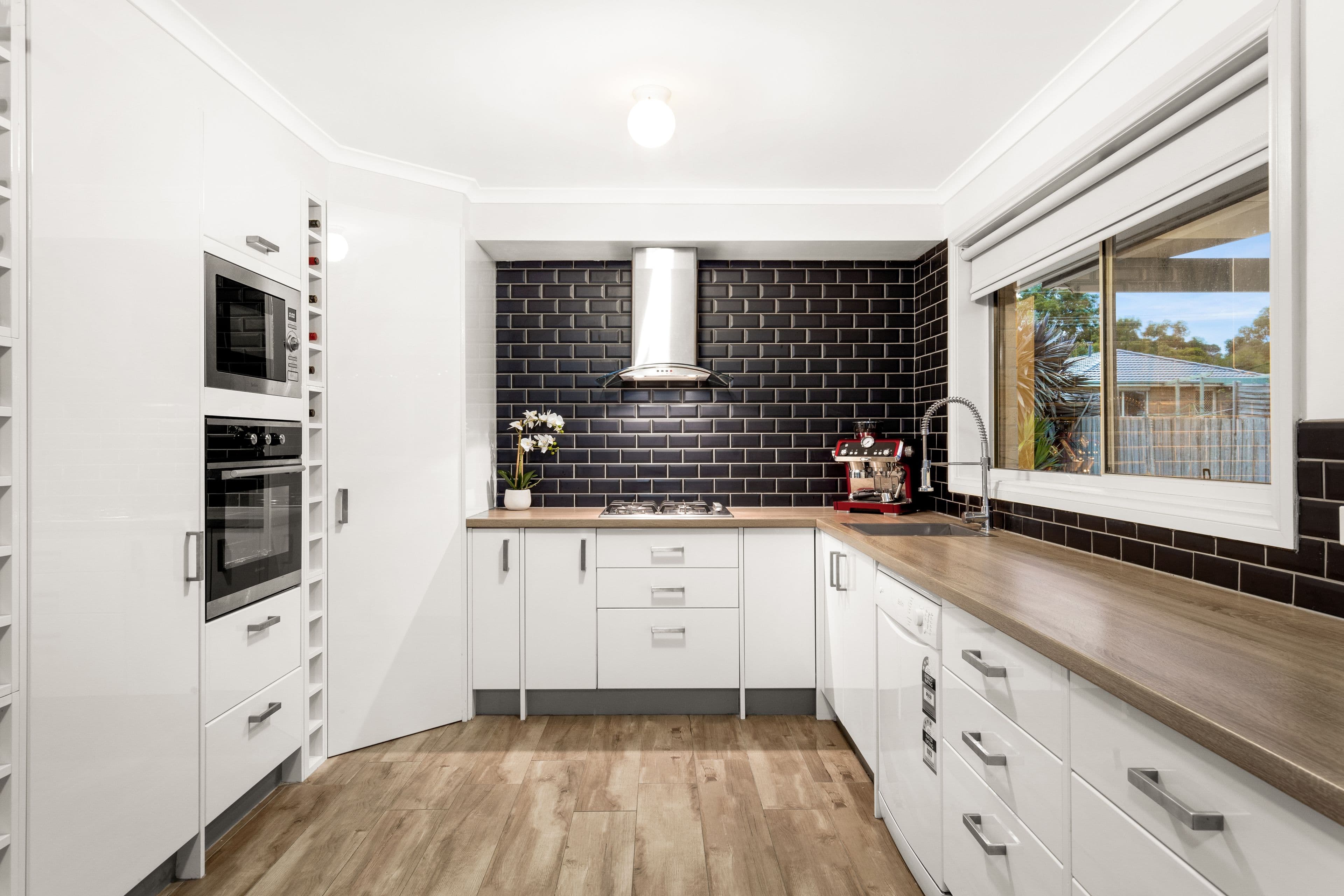 26 Darvell Court, Pakenham VIC 3810, Pakenham - Thumbnail 3