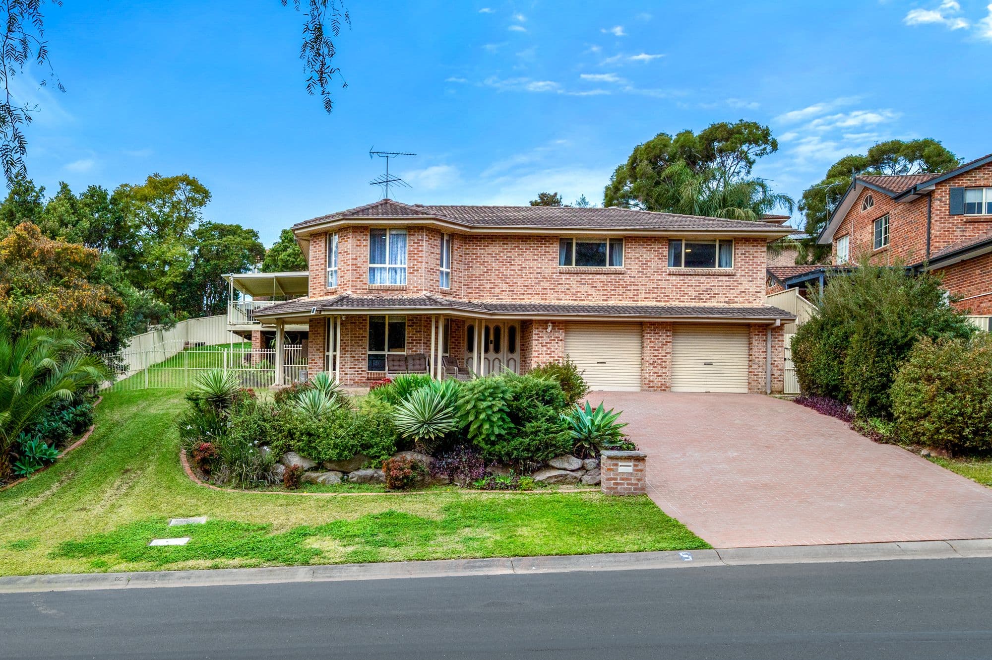 5 Lyndhurst Place, Glen Alpine NSW 2560, Glen Alpine - Image 1