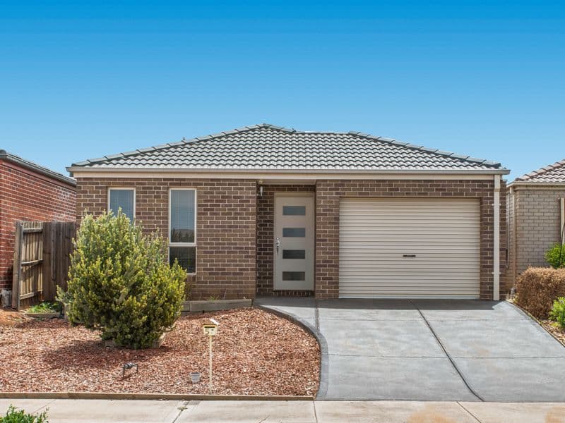 5 Peter Pan Crescent, Kurunjang VIC 3337, Kurunjang - Image 1