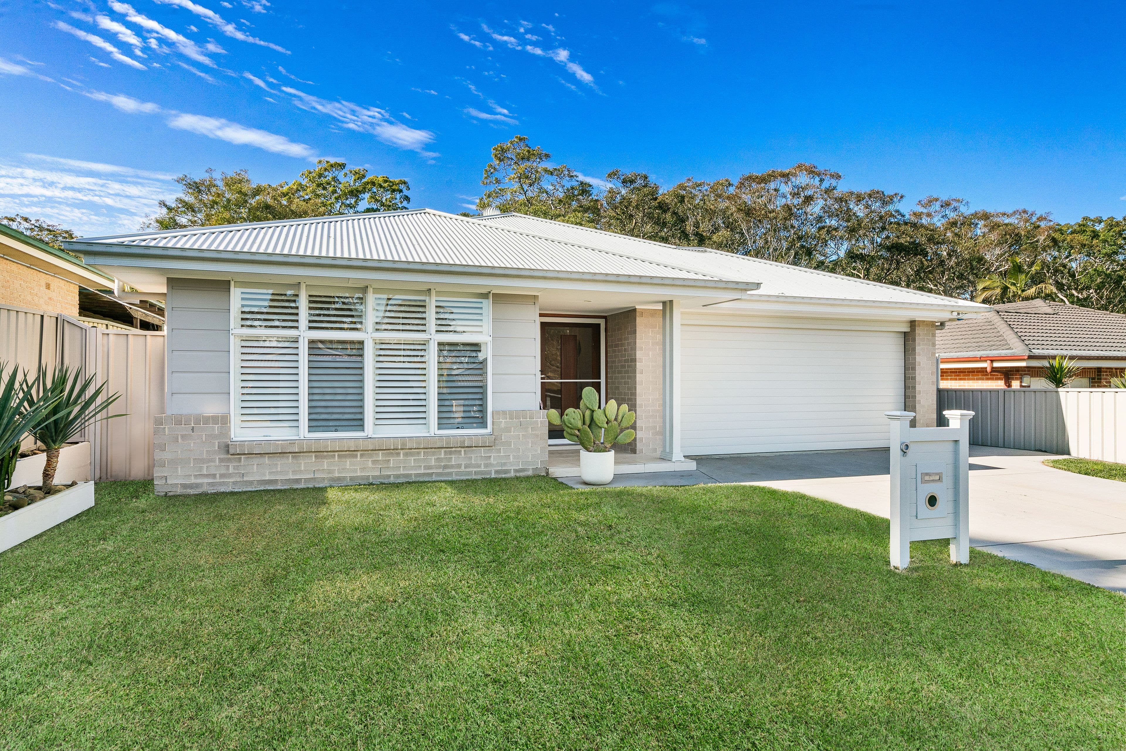 9 Findlay Avenue, Chain Valley Bay NSW 2259, Chain Valley Bay - Thumbnail 2