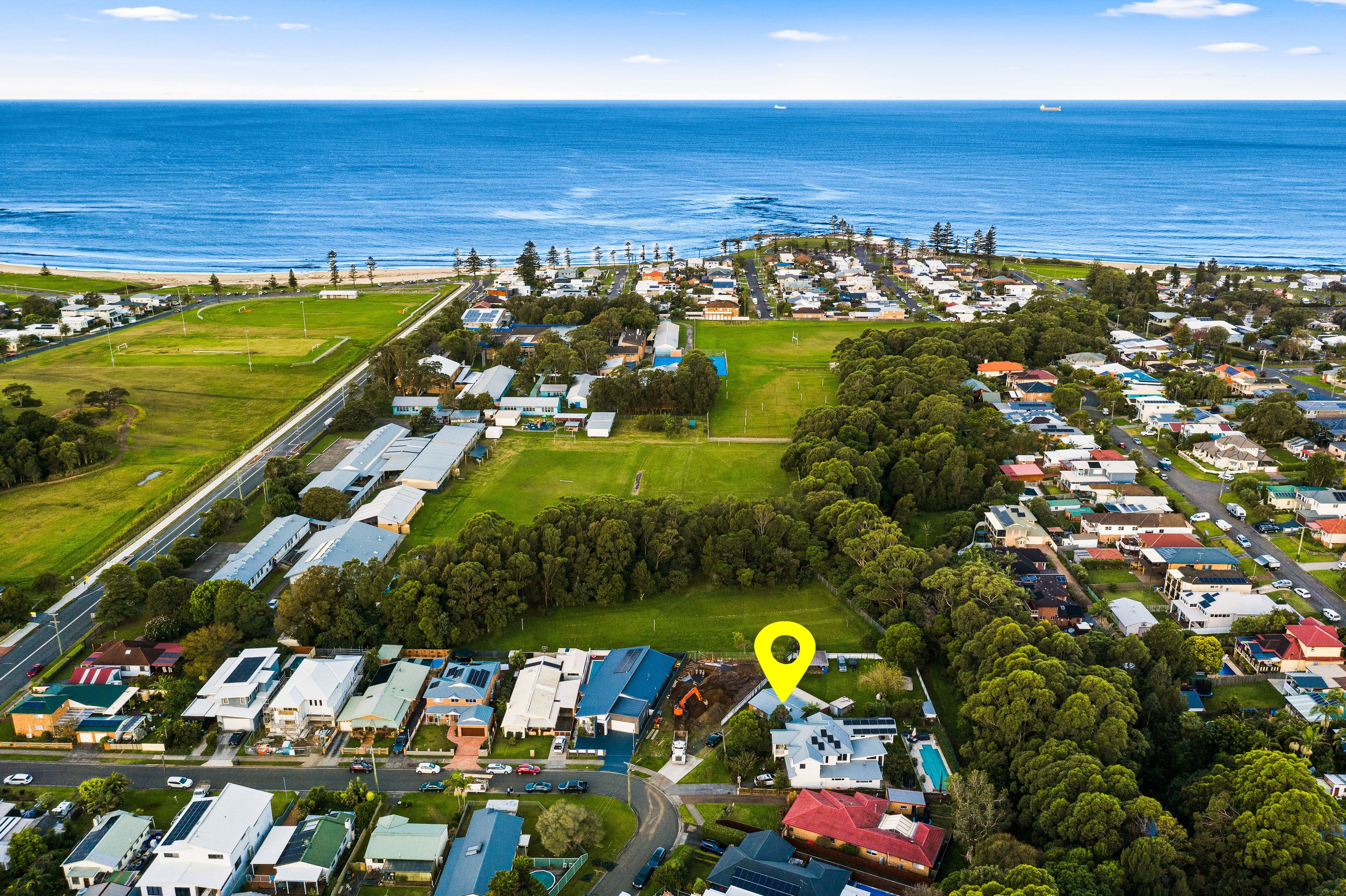 15 Benelong Street, Bulli NSW 2516, Bulli - Image 1