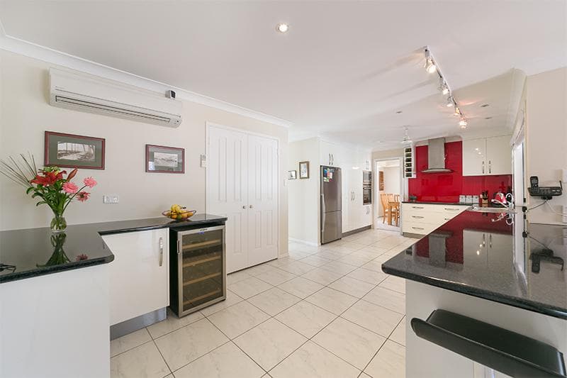 4 Olley Court, Brookfield - Thumbnail 4
