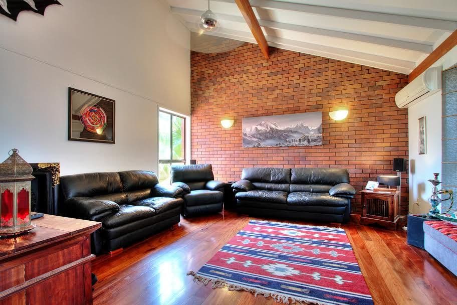 8 Glenmore Court, Springwood QLD 4127, Springwood - Thumbnail 2