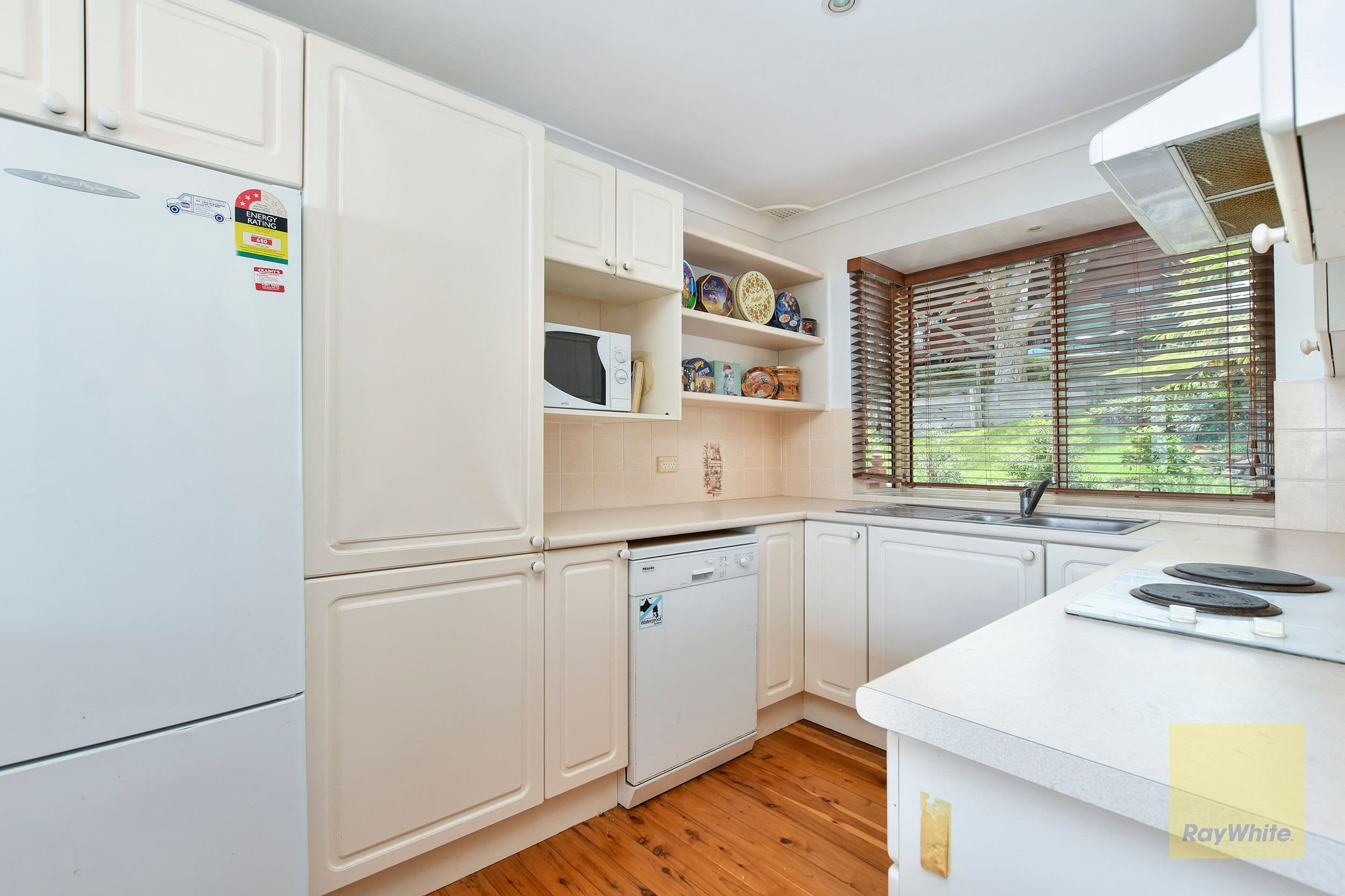 54 Oceano Street, Copacabana - Thumbnail 8