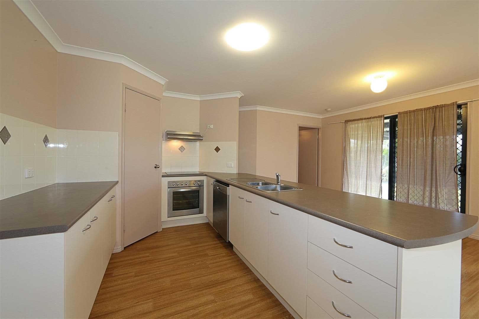 27 Dawson Avenue, THABEBAN QLD 4670, Thabeban - Thumbnail 2