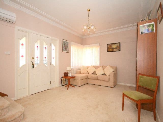 3 Jensen Street, CONDELL PARK NSW 2200, Condell Park - Thumbnail 3