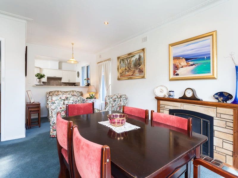 24 Comas Road, BEAUMARIS VIC 3193, Beaumaris - Thumbnail 6