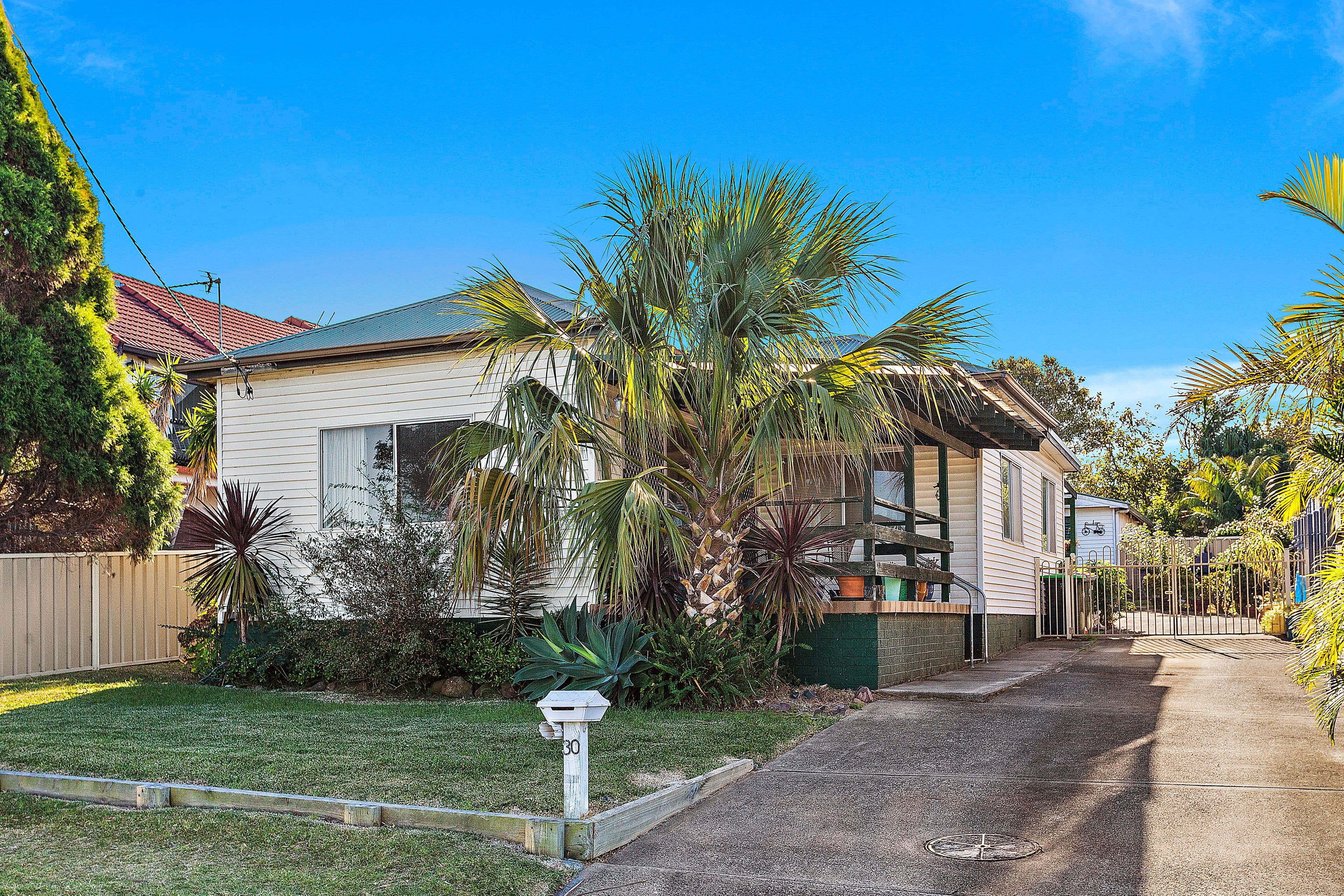 30 Darley Street, Shellharbour - Image 1