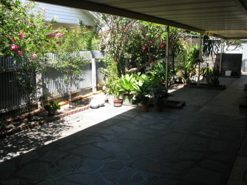 20 Bermuda Avenue, West Lakes Shore - Thumbnail 8