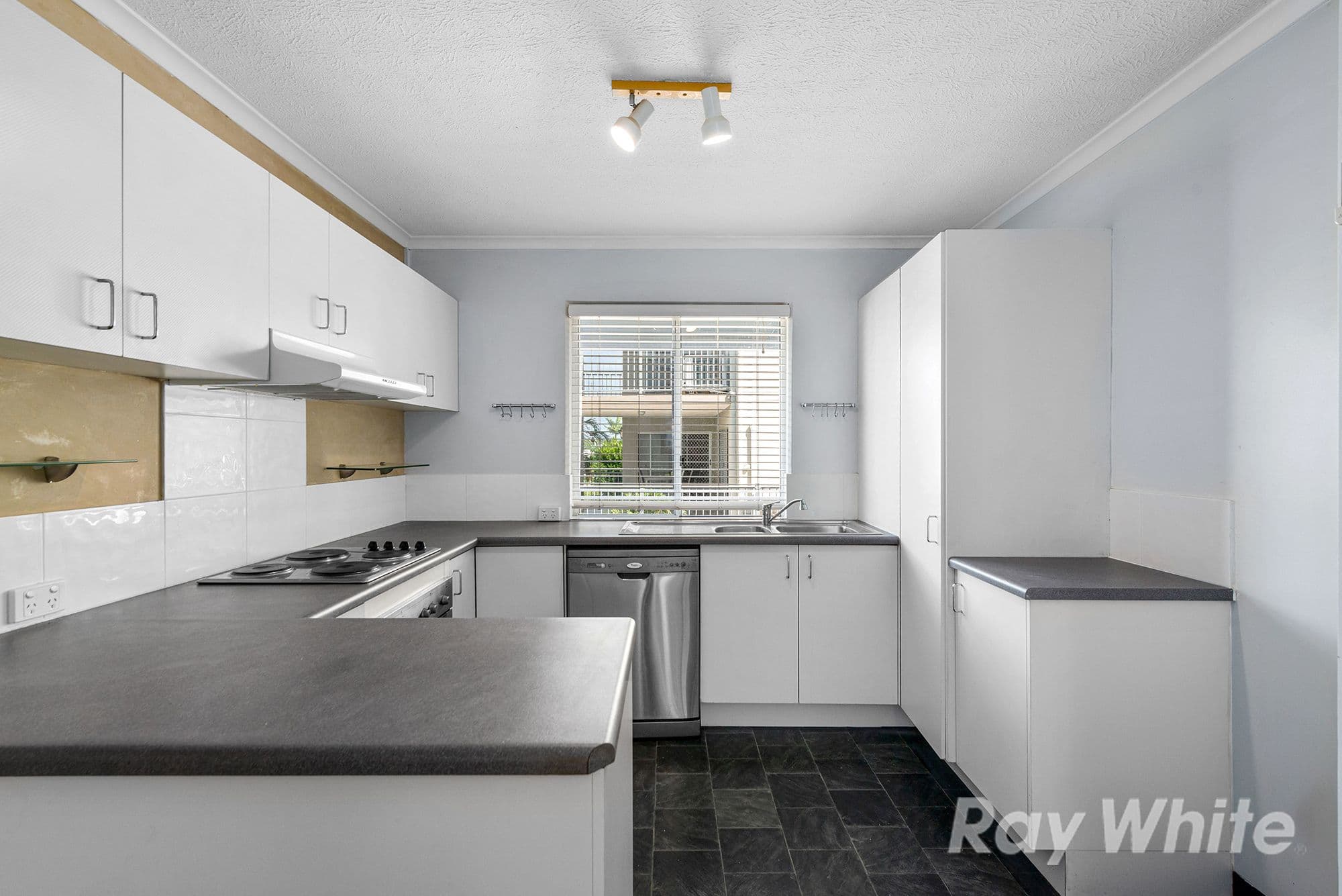 52 Hows Road, Nundah QLD 4012, Nundah - Thumbnail 5
