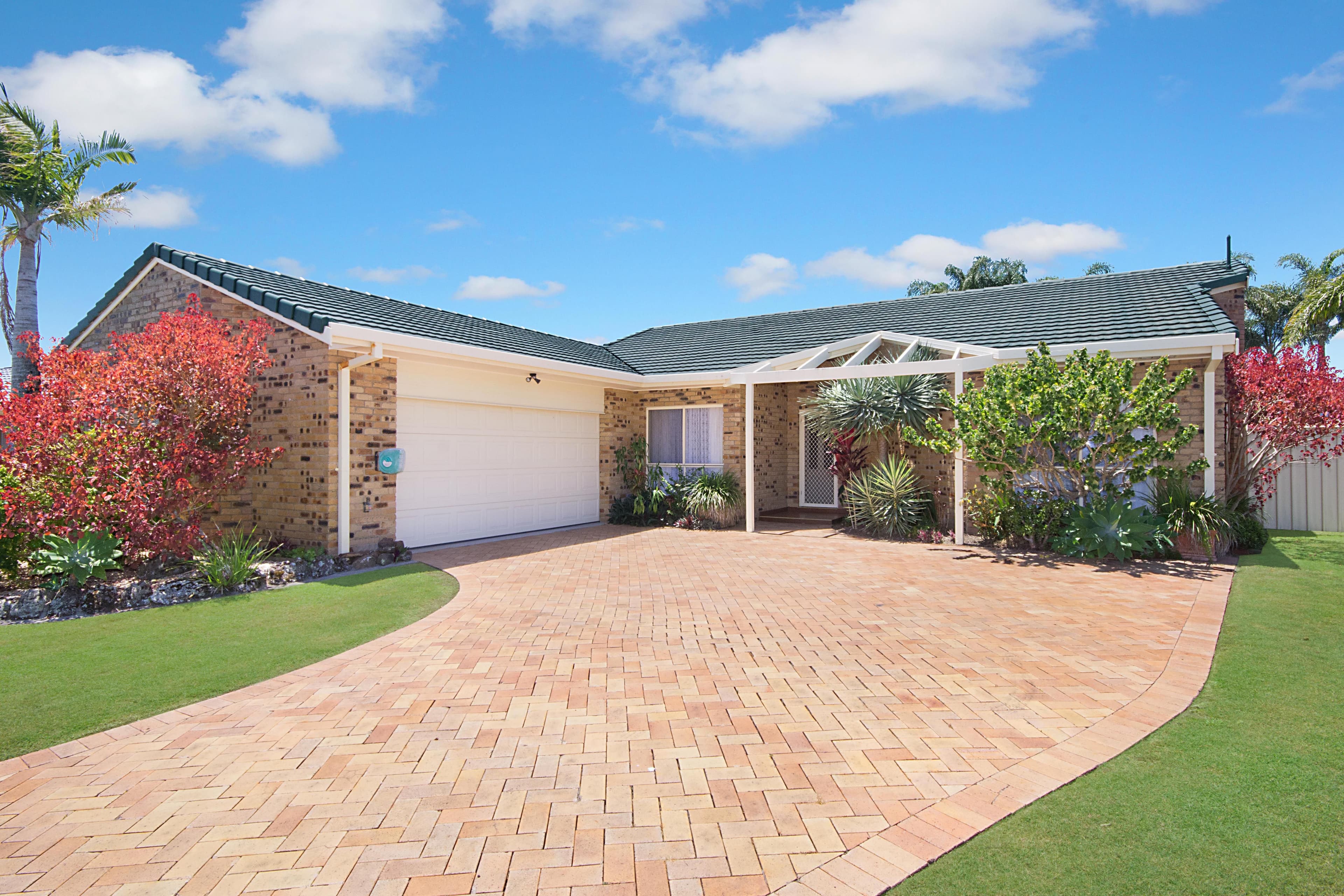 22 Admiralty Court, Yamba - Image 1