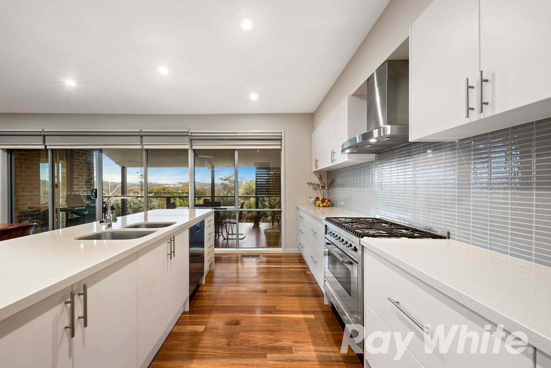 7 Melliodora Crescent, Greensborough VIC 3088, Greensborough - Thumbnail 3