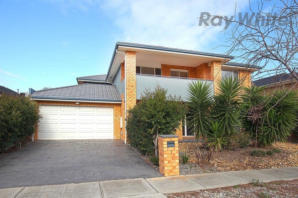 7 Elkhorn Way, Point Cook VIC 3030, Point Cook - Thumbnail 2