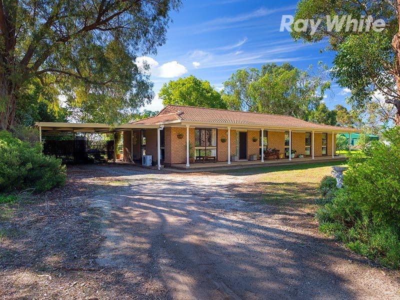 136 Cotton Street, Corowa - Image 1