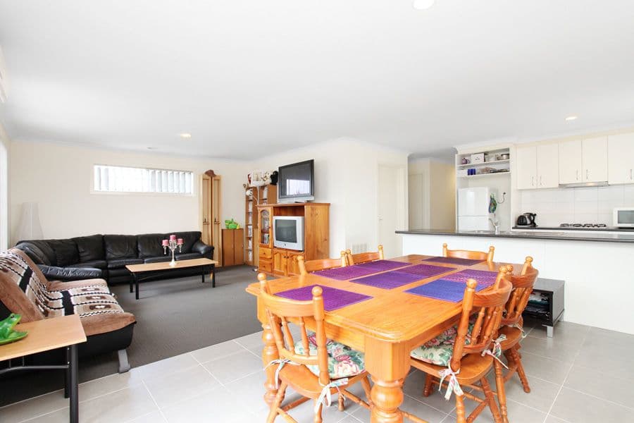 8 Waddywood Court, TRUGANINA VIC 3029, Truganina - Thumbnail 4