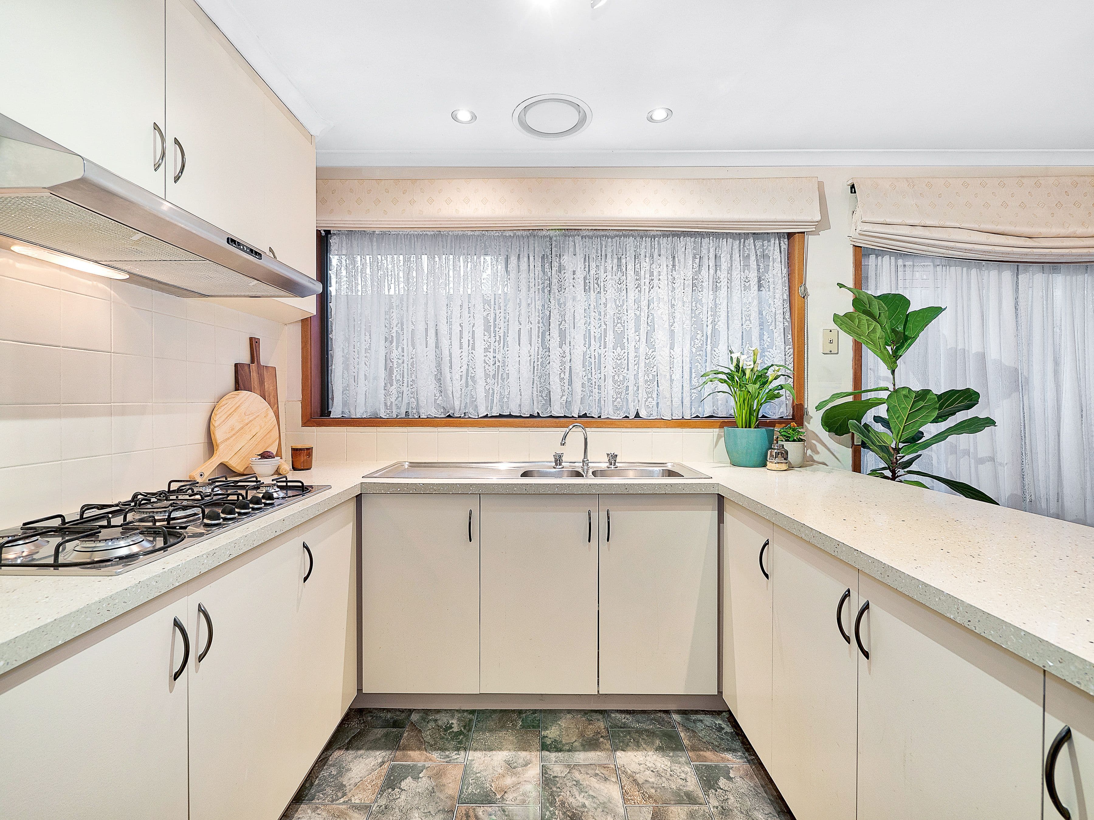 188 Lyrebird Drive, Carrum Downs VIC 3201, Carrum Downs - Thumbnail 5