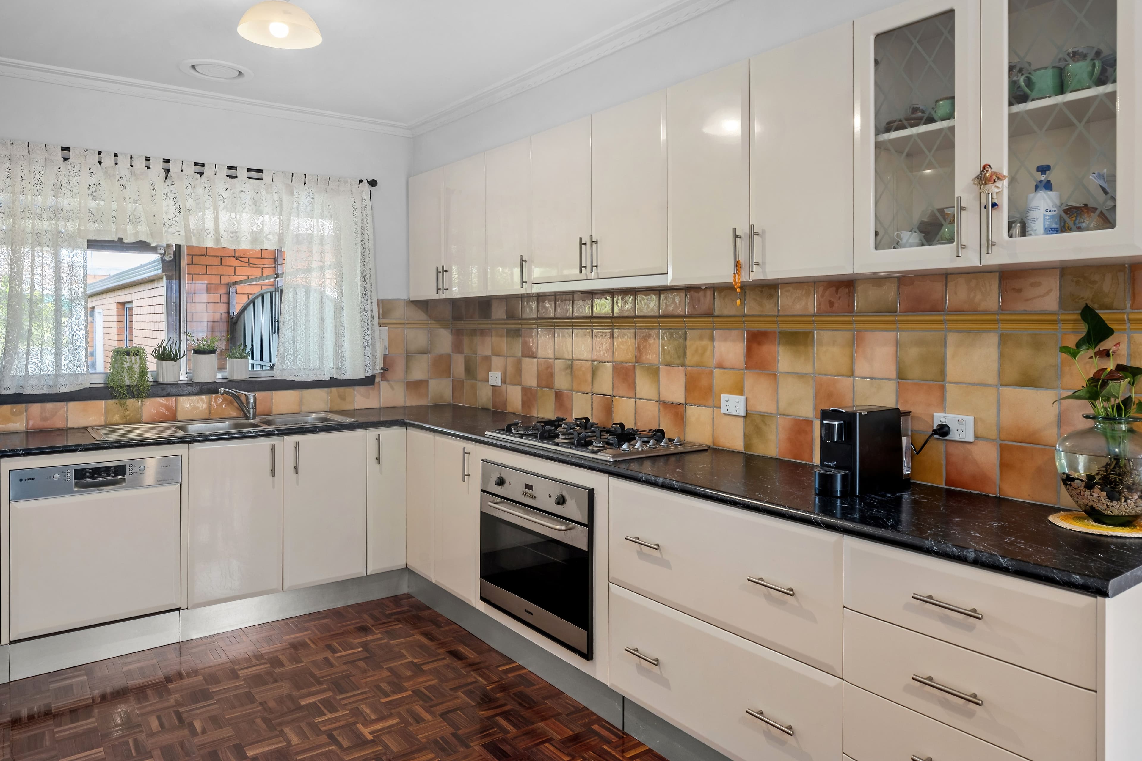 15 Kefford Avenue, Lalor VIC 3075, Lalor - Thumbnail 4