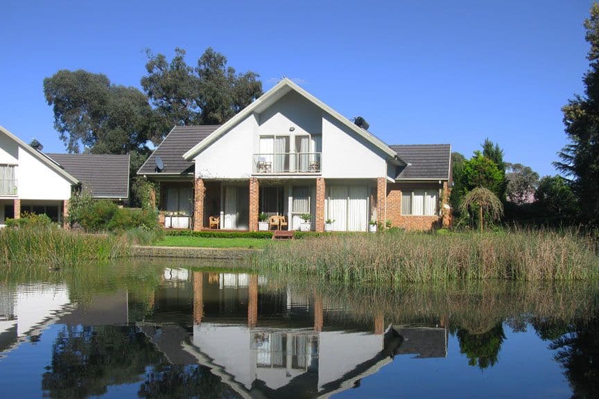 1 Lakeview Court, GLEN WAVERLEY VIC 3150, Glen Waverley - Image 1