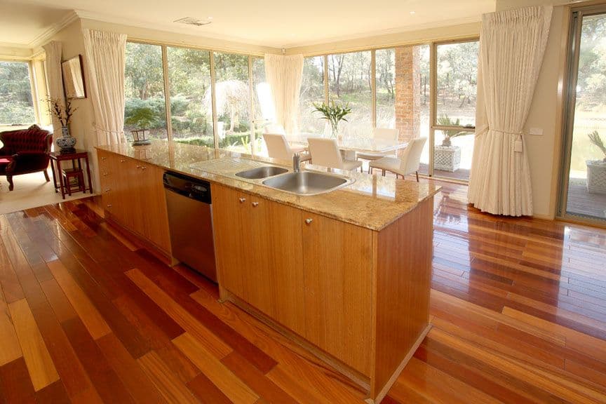 1 Lakeview Court, GLEN WAVERLEY VIC 3150, Glen Waverley - Thumbnail 2