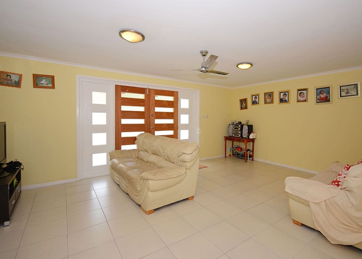 4 Arthur Street, URANGAN QLD 4655, Urangan - Thumbnail 2