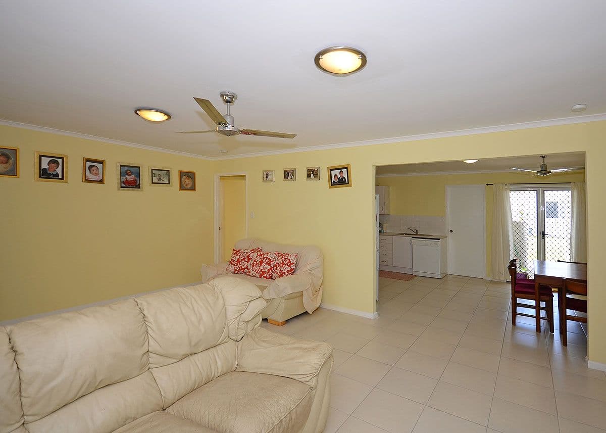 4 Arthur Street, URANGAN QLD 4655, Urangan - Thumbnail 5