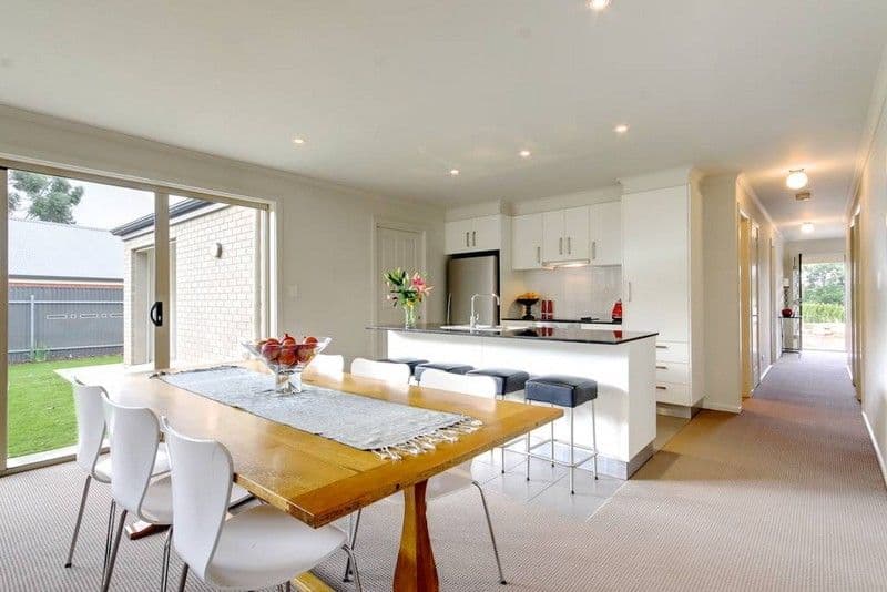 2 Arbour Street, Mernda, Mernda - Thumbnail 3