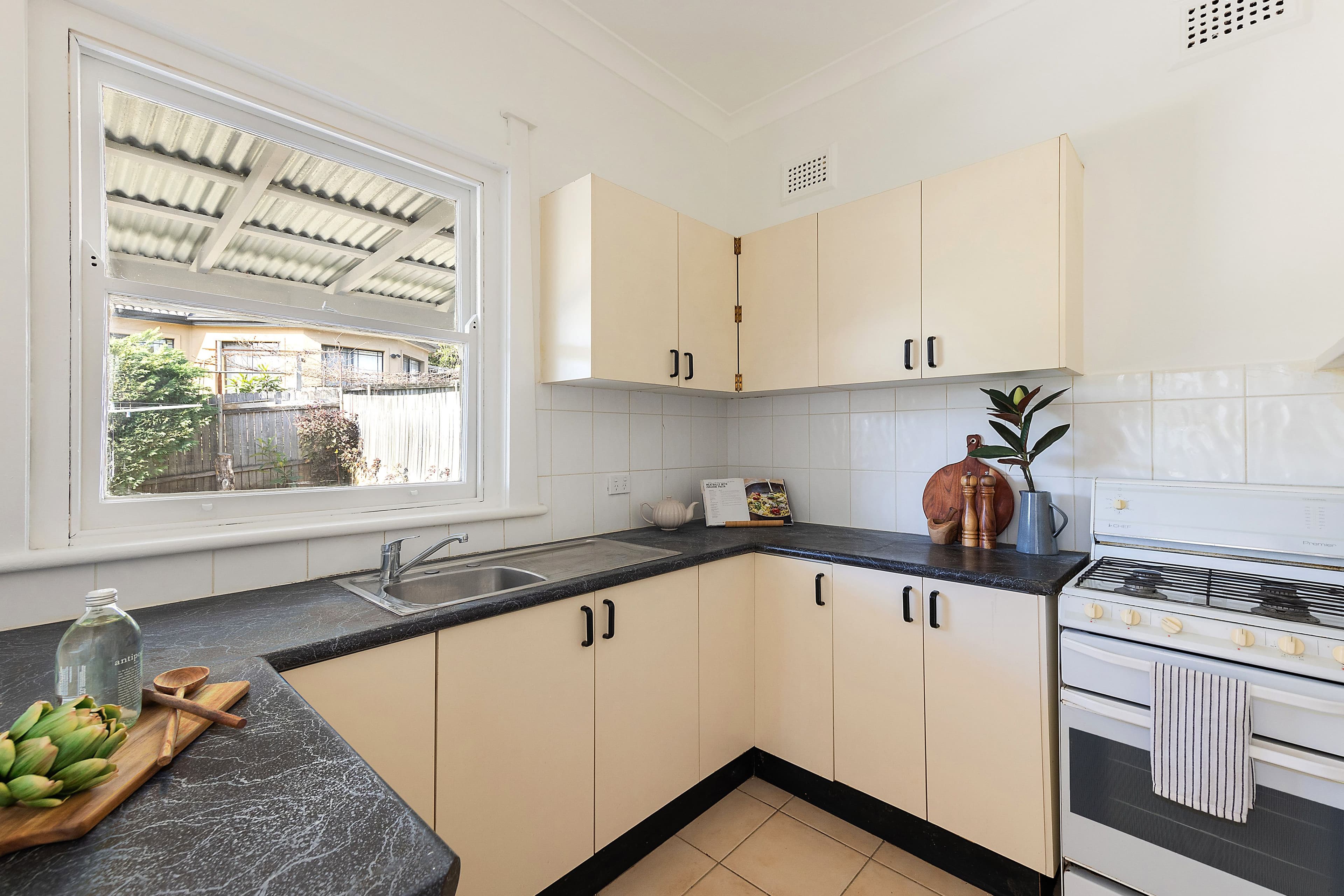 2 Huddart Avenue, Normanhurst NSW 2076, Normanhurst - Thumbnail 5