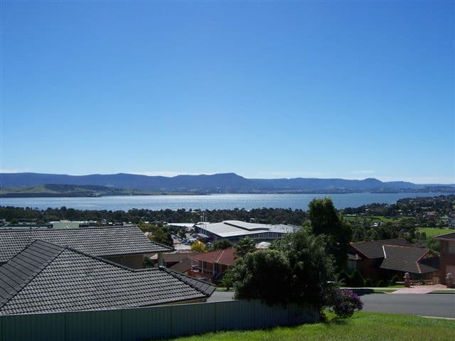 17 Cygnet Avenue, BLACKBUTT NSW 2529, Blackbutt - Thumbnail 2