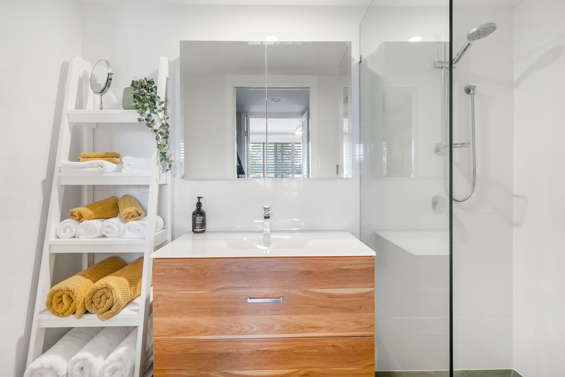 56-70 Guineas Creek Road, Currumbin Waters QLD 4223, Currumbin Waters - Thumbnail 6