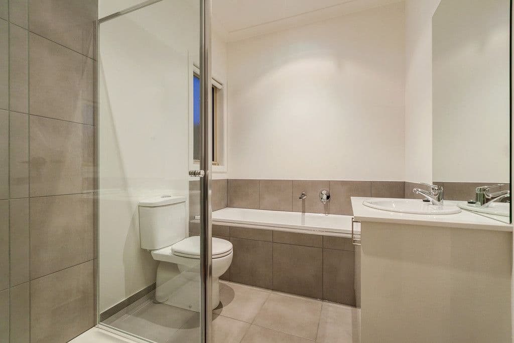 75 Curtin Avenue, LALOR VIC 3075, Lalor - Thumbnail 3