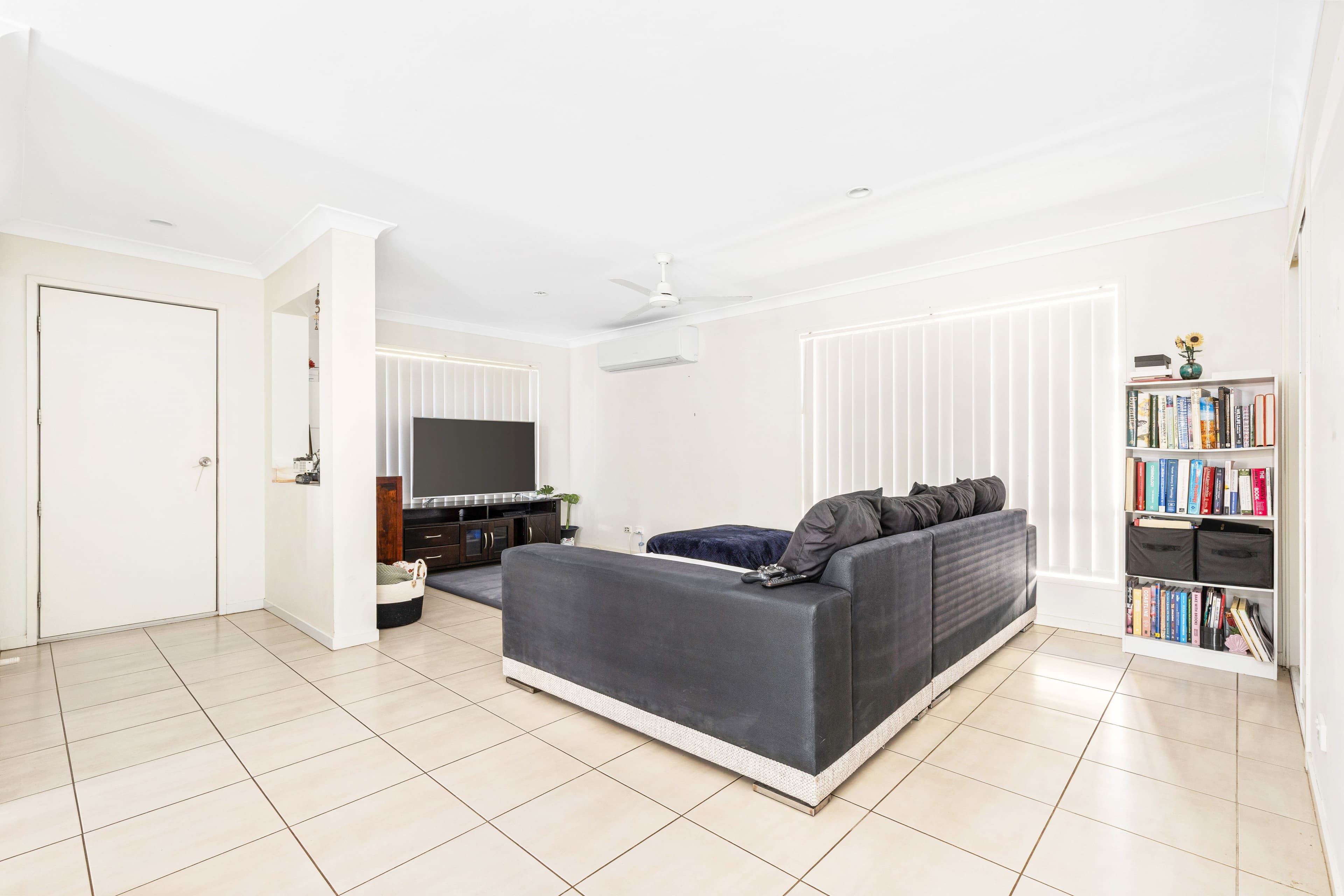 61 Lakeside Drive, Emerald QLD 4720, Emerald - Thumbnail 4