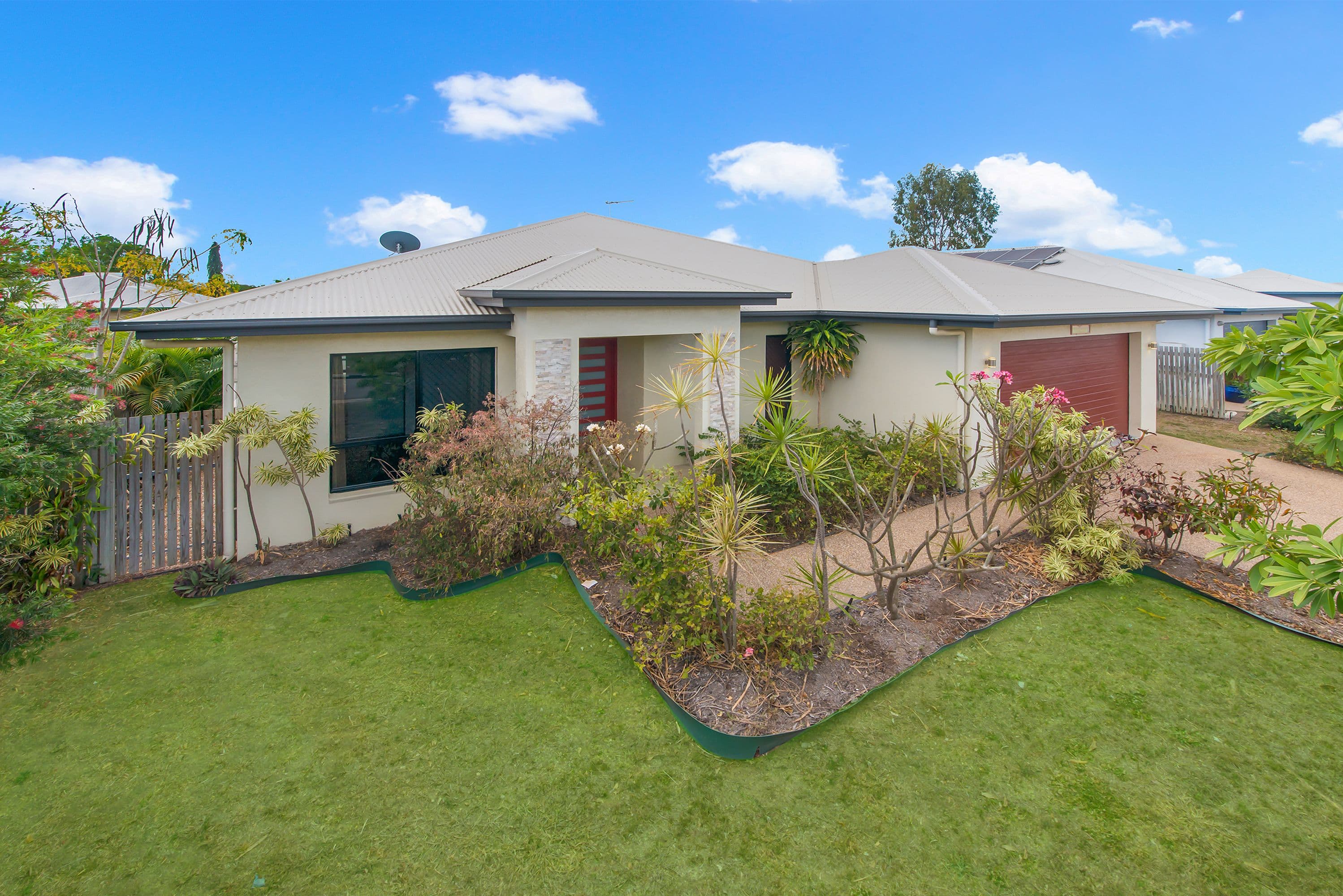 15 Rodeo Drive, Mount Louisa QLD 4814, Mount Louisa - Image 1
