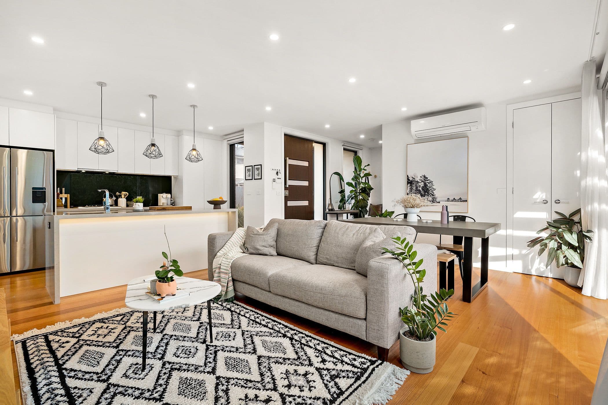 15 Bevan Avenue, Clayton South VIC 3169, Clayton South - Thumbnail 2