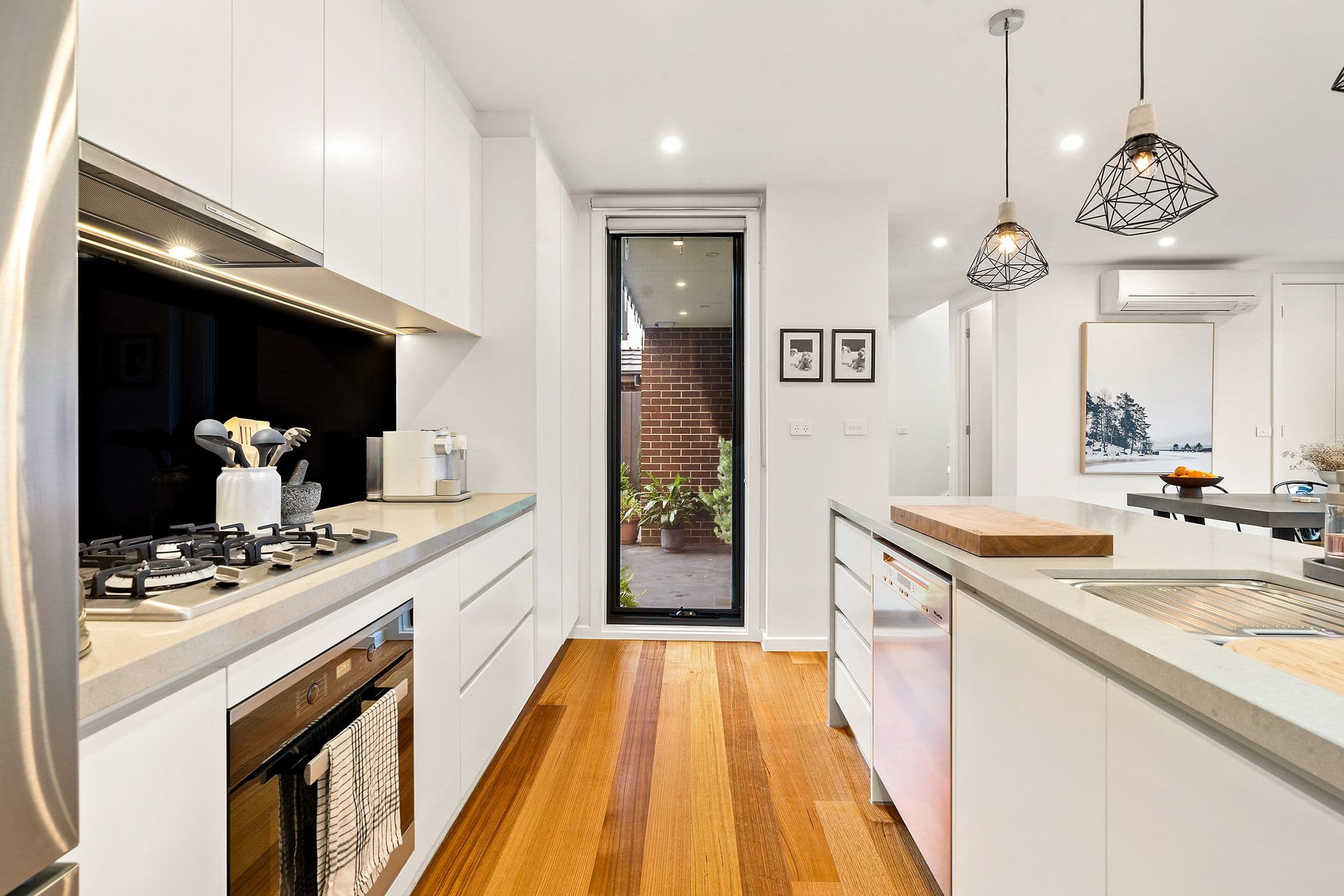 15 Bevan Avenue, Clayton South VIC 3169, Clayton South - Thumbnail 4