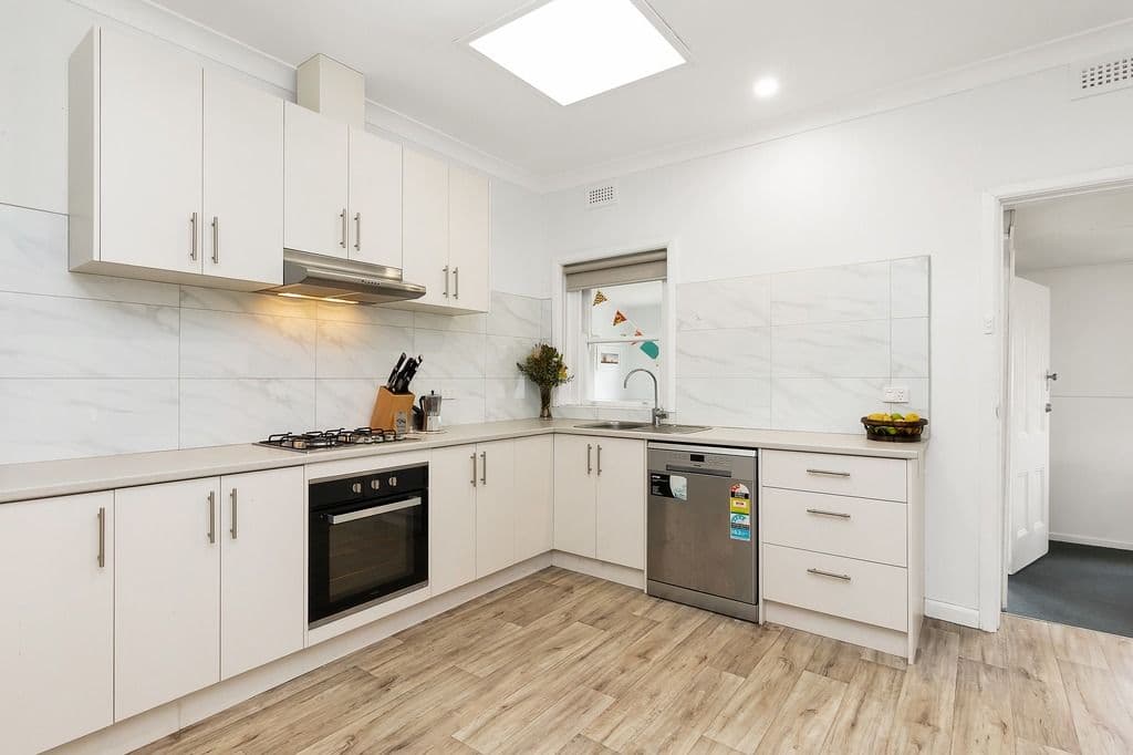 22 Carter Avenue, Werribee VIC 3030, Werribee - Thumbnail 5