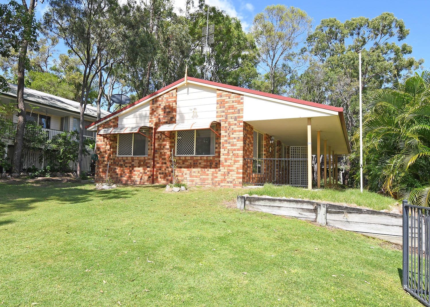 415 Boat Harbour Drive, Torquay QLD 4655, Torquay - Thumbnail 2