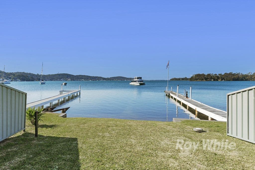 212 Kilaben Road, Kilaben Bay - Image 1
