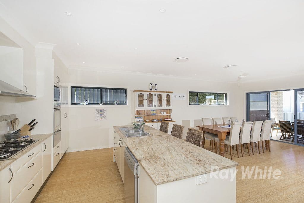 212 Kilaben Road, Kilaben Bay - Thumbnail 5