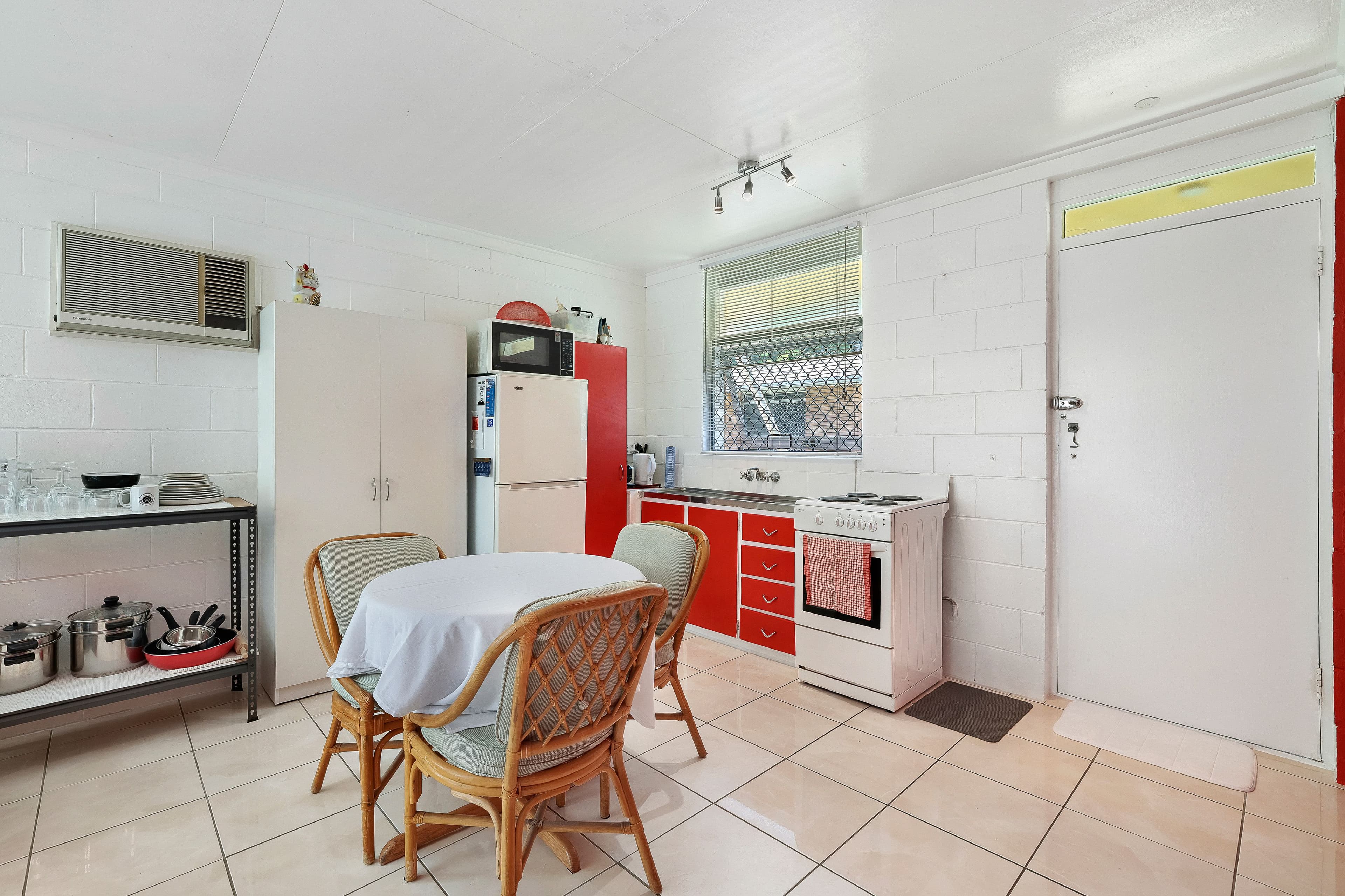 31A Peninsular Drive, Surfers Paradise QLD 4217, Surfers Paradise - Thumbnail 5
