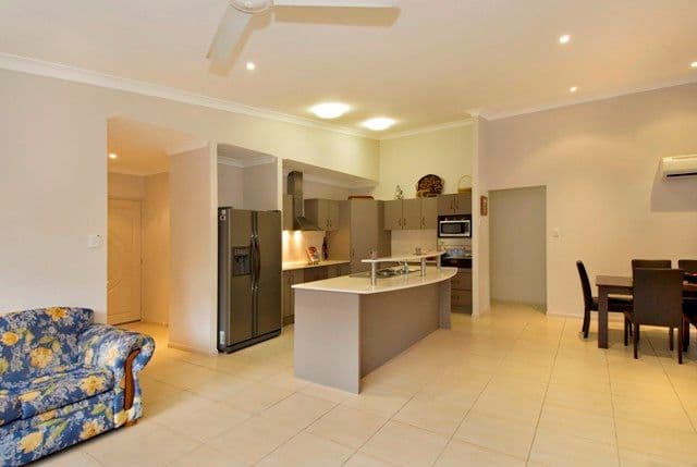 11 Bundey Street, BENTLEY PARK QLD 4869, Bentley Park - Thumbnail 8